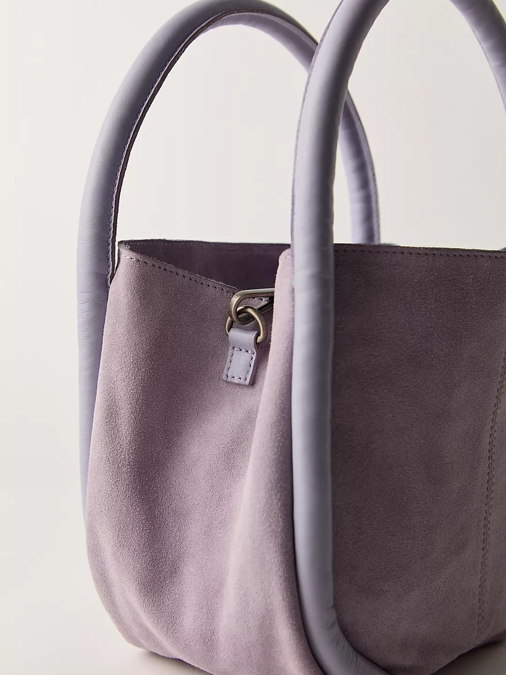 Free People Barlow Suede Bucket Bag Fields Of Lilac Pastel Purple Handbag NWT - Picture 2 of 8